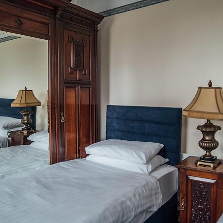 Charlemont House Moy Bed & Breakfast Bagian luar foto